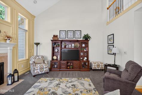 15 Julians Way Saratoga Springs NY 12866