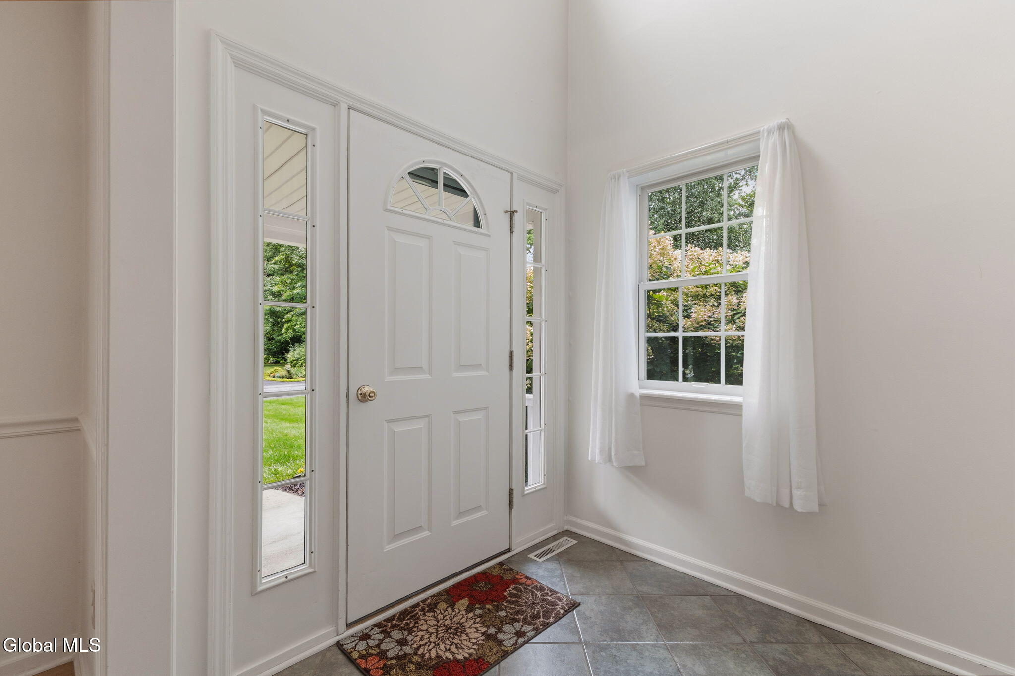 303 Partridgeberry Court Schenectady NY 12303
