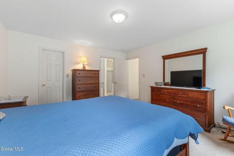 303 Partridgeberry Court Schenectady NY 12303