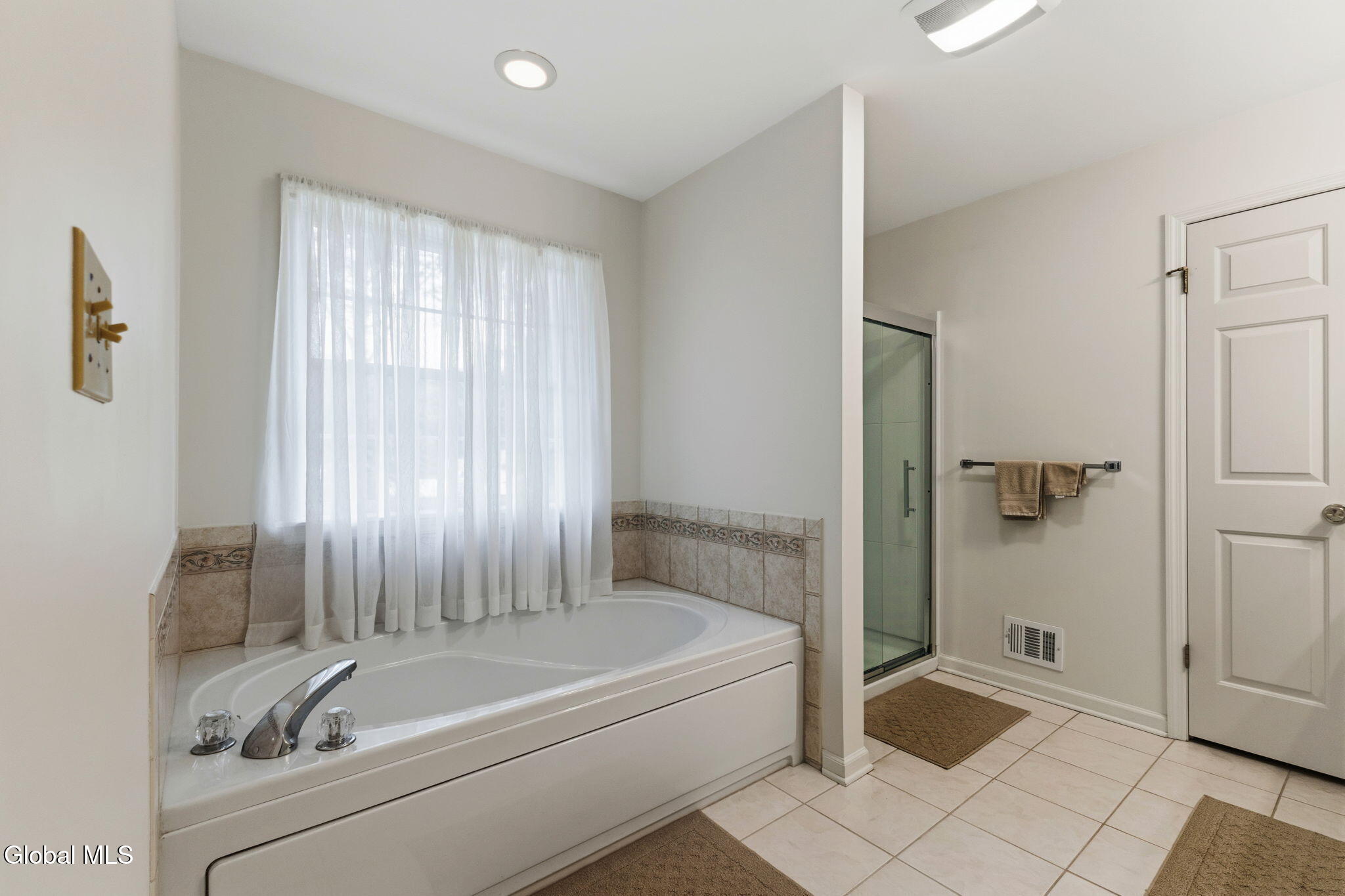 303 Partridgeberry Court Schenectady NY 12303