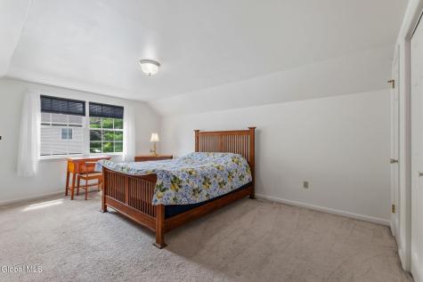 303 Partridgeberry Court Schenectady NY 12303