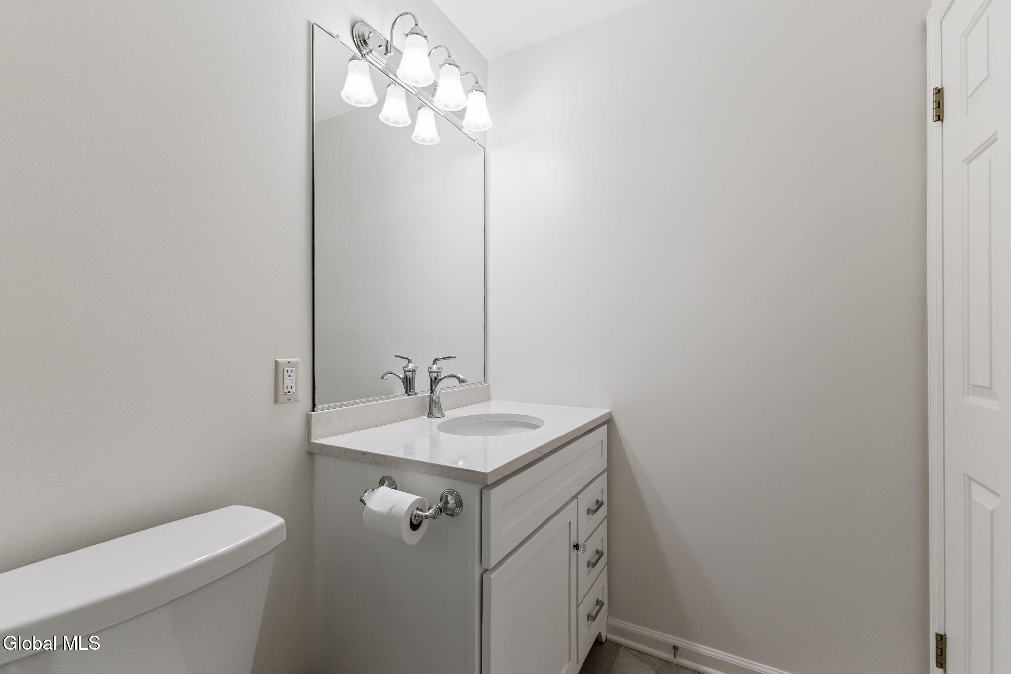 303 Partridgeberry Court Schenectady NY 12303