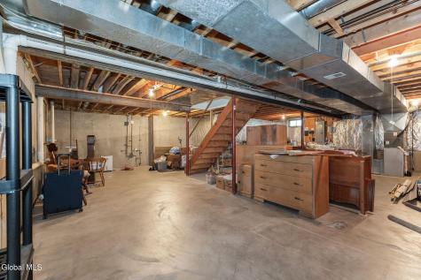 303 Partridgeberry Court Schenectady NY 12303