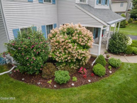 303 Partridgeberry Court Schenectady NY 12303
