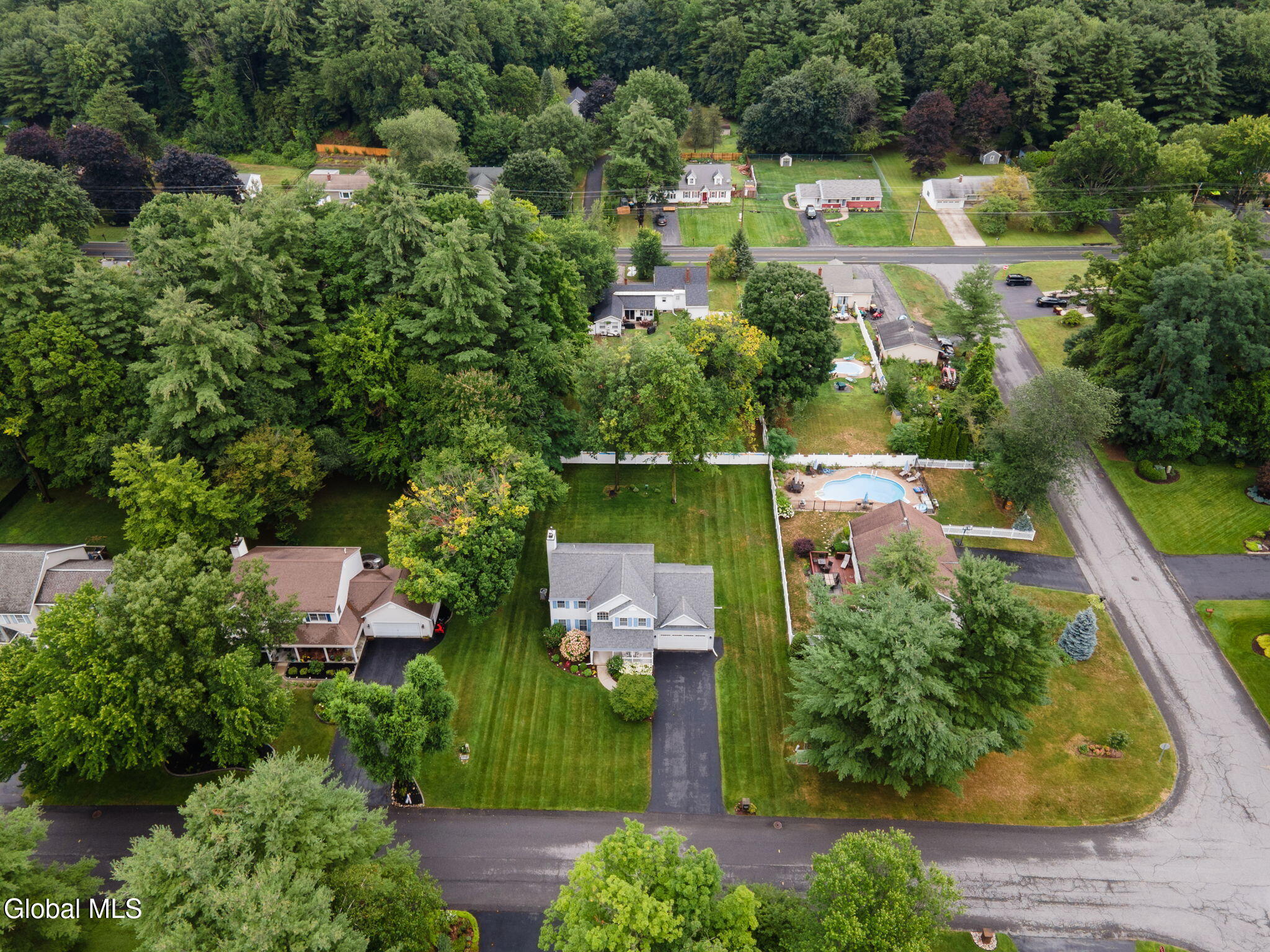 303 Partridgeberry Court Schenectady NY 12303
