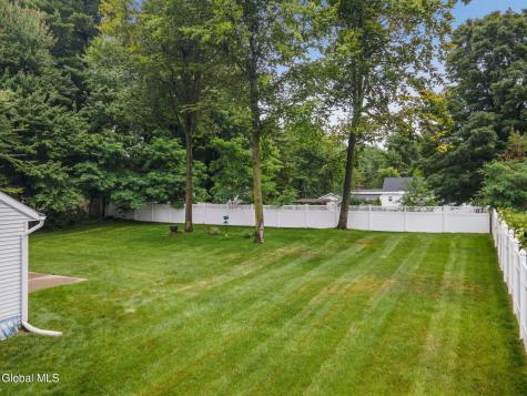 303 Partridgeberry Court Schenectady NY 12303