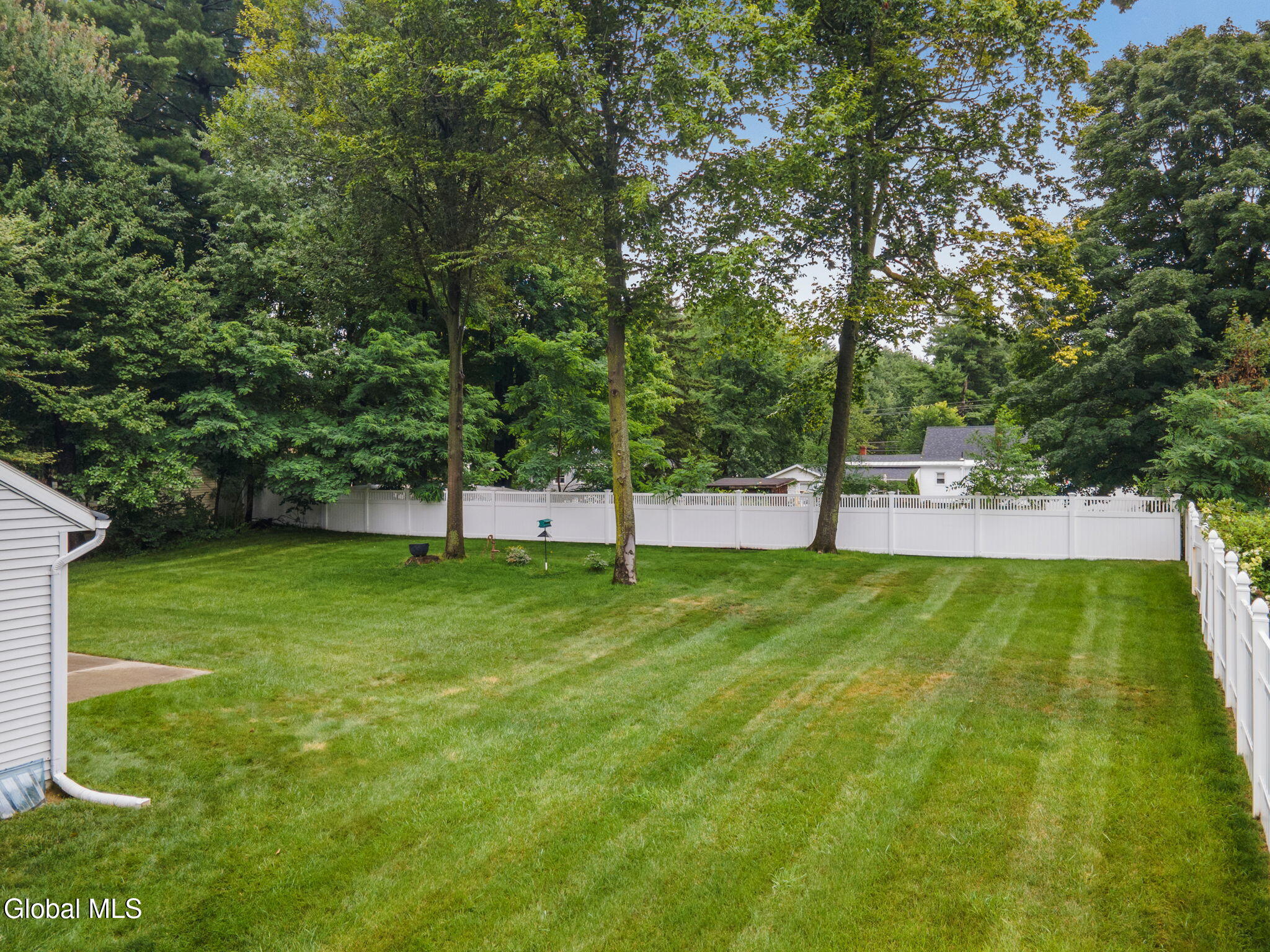 303 Partridgeberry Court Schenectady NY 12303
