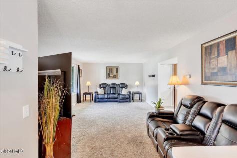 3007 Kirvin Lane Schenectady NY 12306