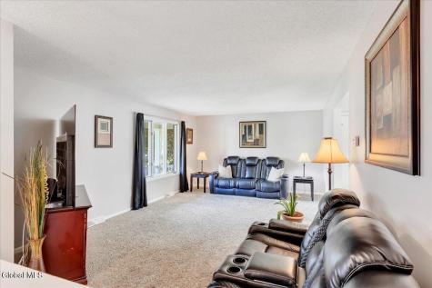 3007 Kirvin Lane Schenectady NY 12306