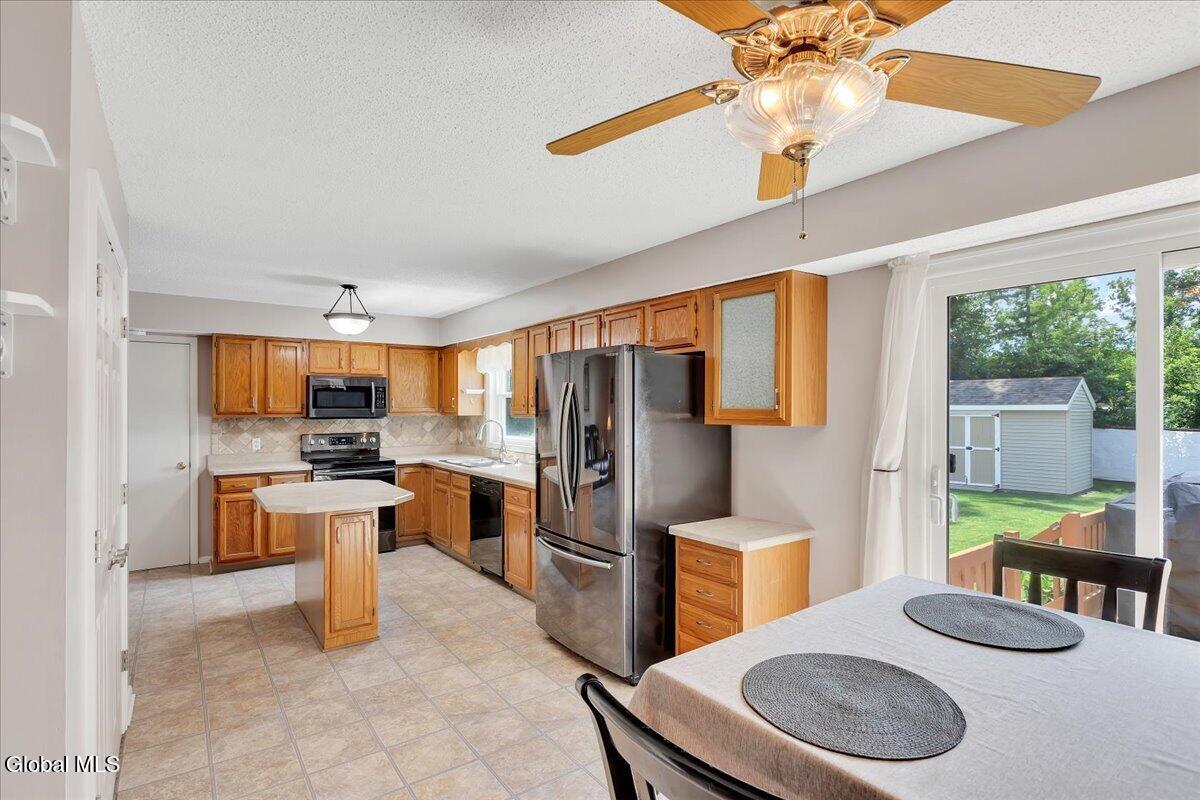 3007 Kirvin Lane Schenectady NY 12306