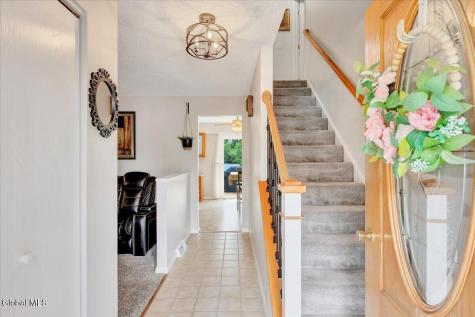 3007 Kirvin Lane Schenectady NY 12306