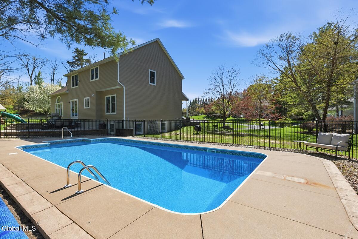 29 Fife Drive Slingerlands NY 12159