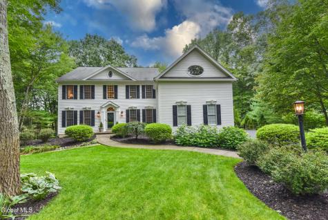 11 Wildwood Court Clifton Park NY 12065