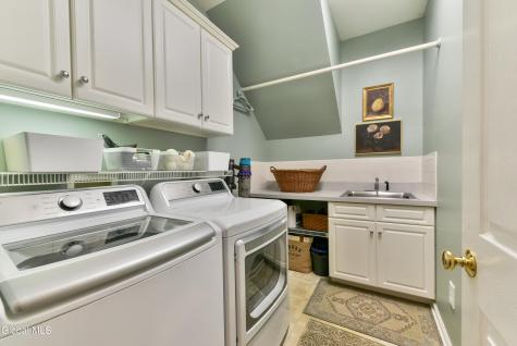 11 Wildwood Court Clifton Park NY 12065