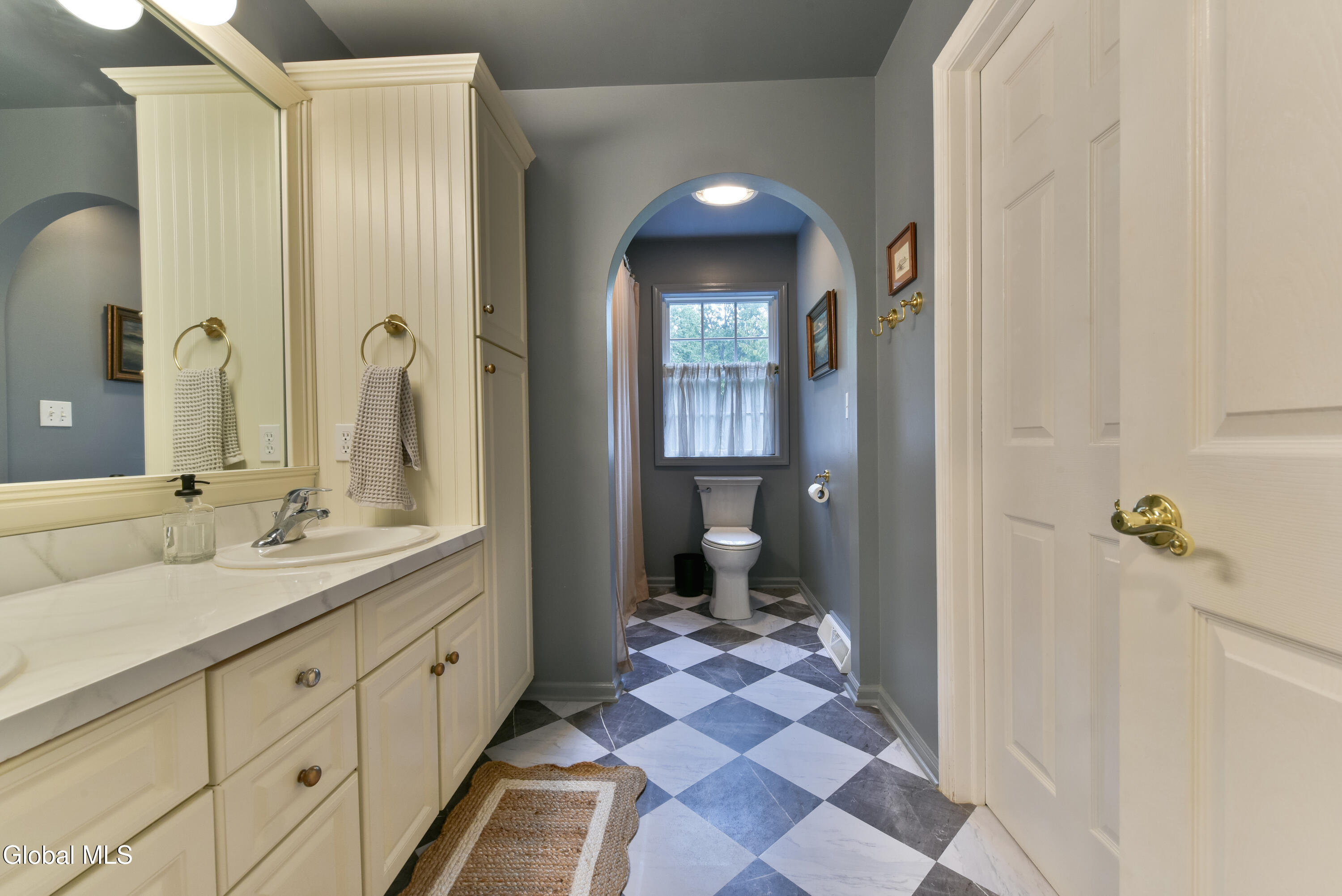 11 Wildwood Court Clifton Park NY 12065