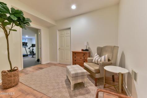 11 Wildwood Court Clifton Park NY 12065