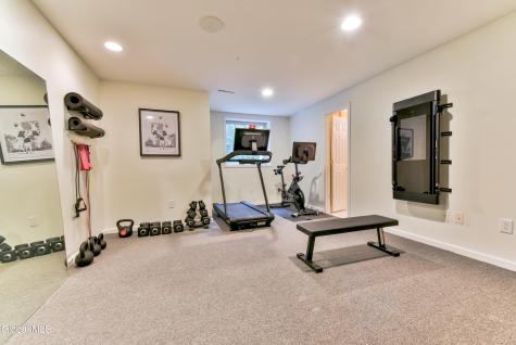 11 Wildwood Court Clifton Park NY 12065
