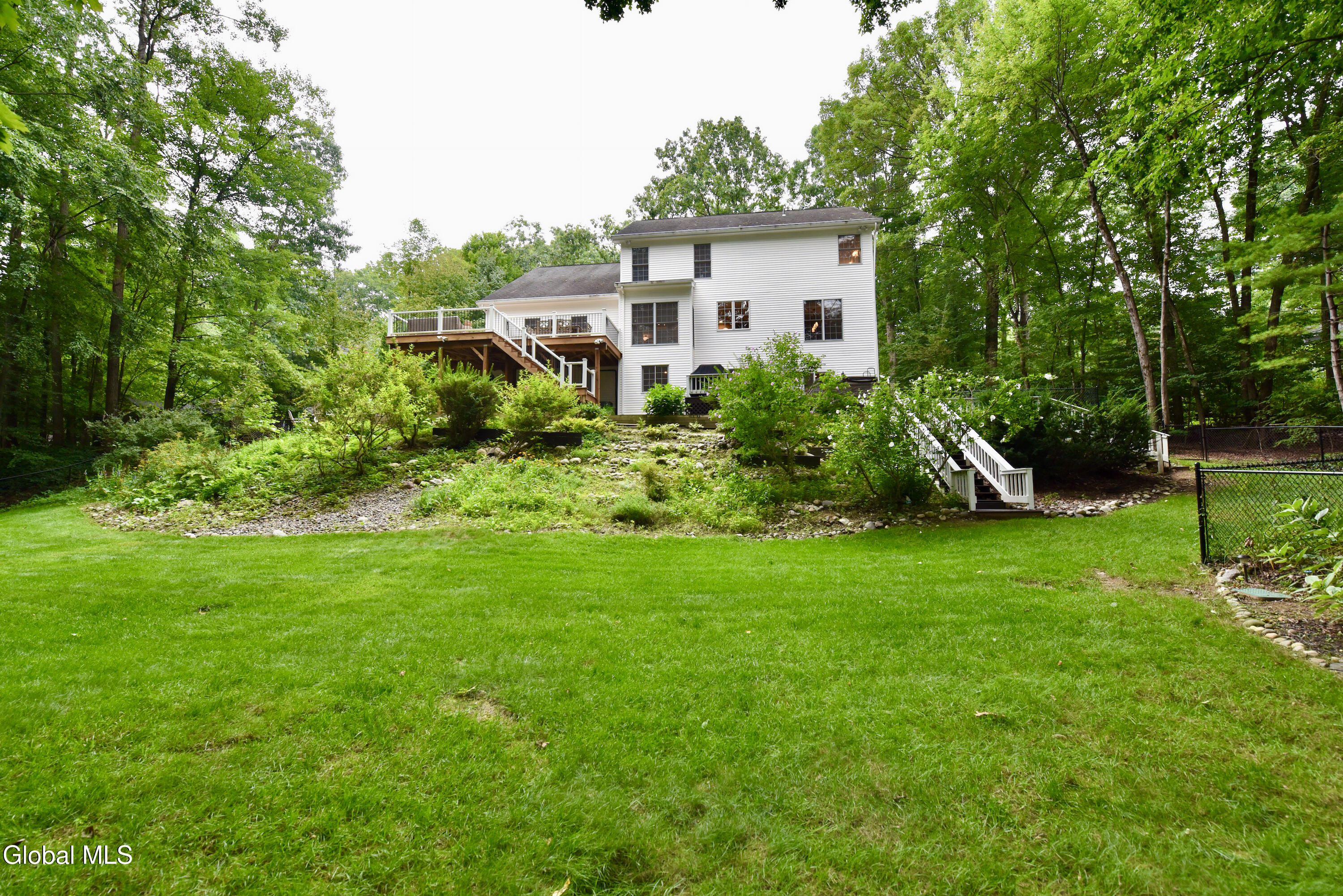 11 Wildwood Court Clifton Park NY 12065