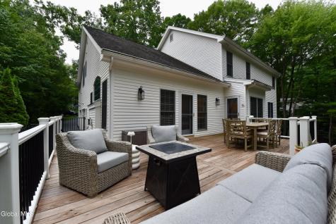 11 Wildwood Court Clifton Park NY 12065