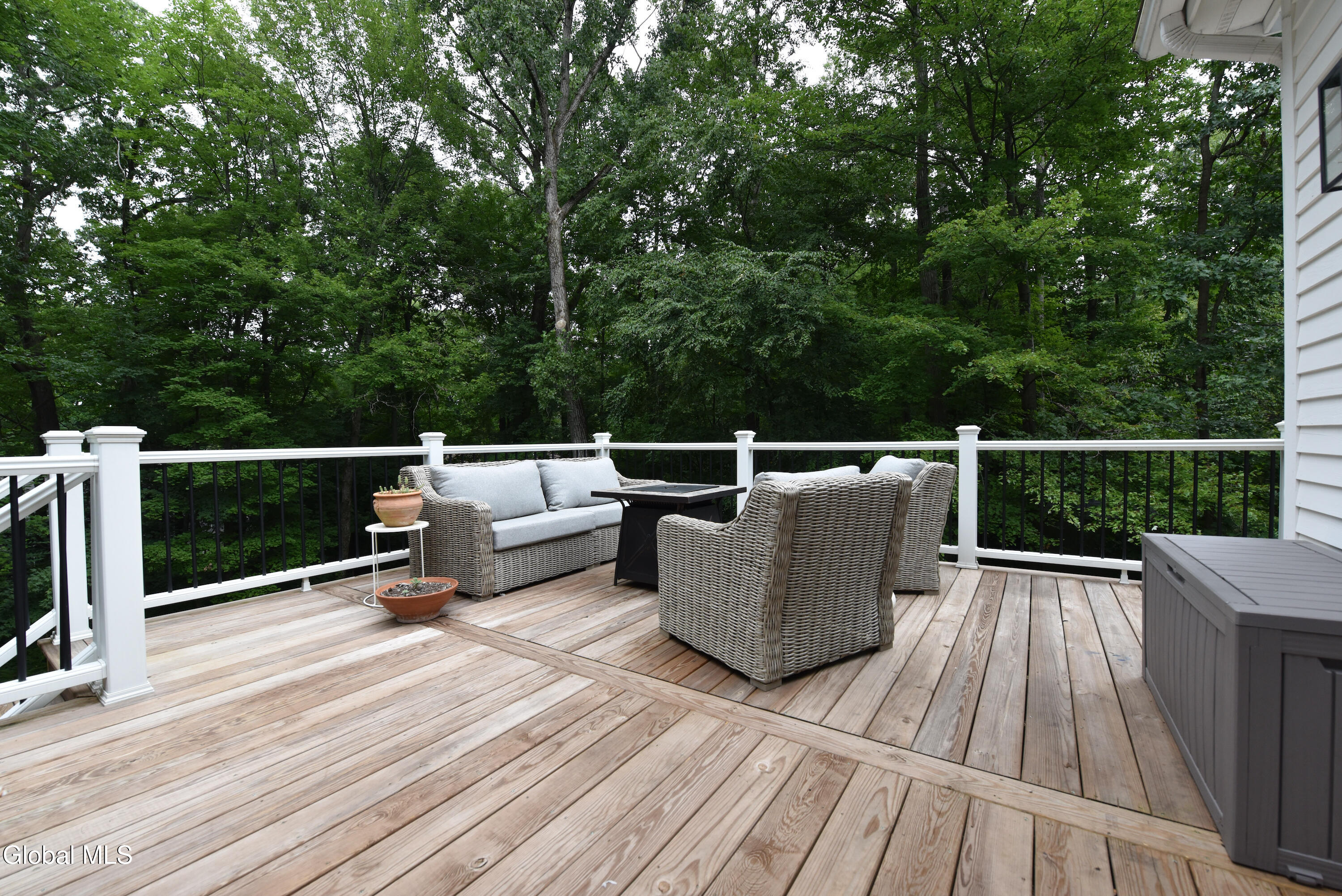 11 Wildwood Court Clifton Park NY 12065
