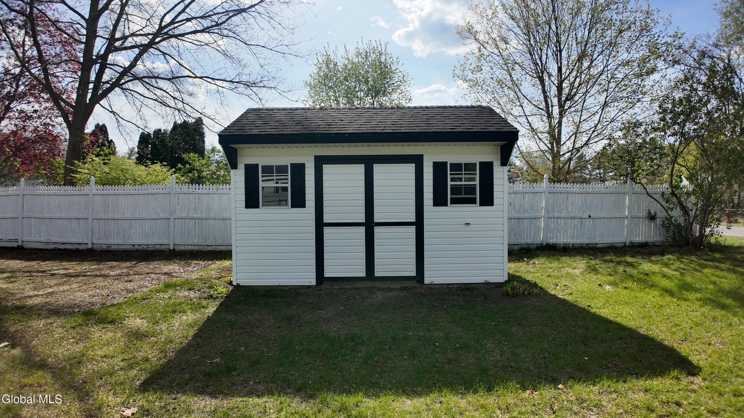 12 Amy Drive Moreau NY 12828