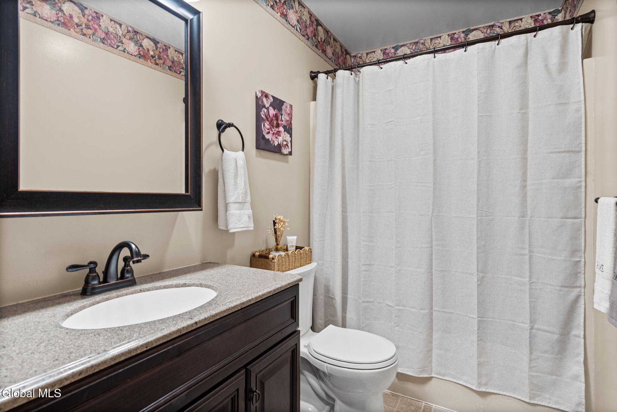 21 Wicken Square Colonie NY 12205