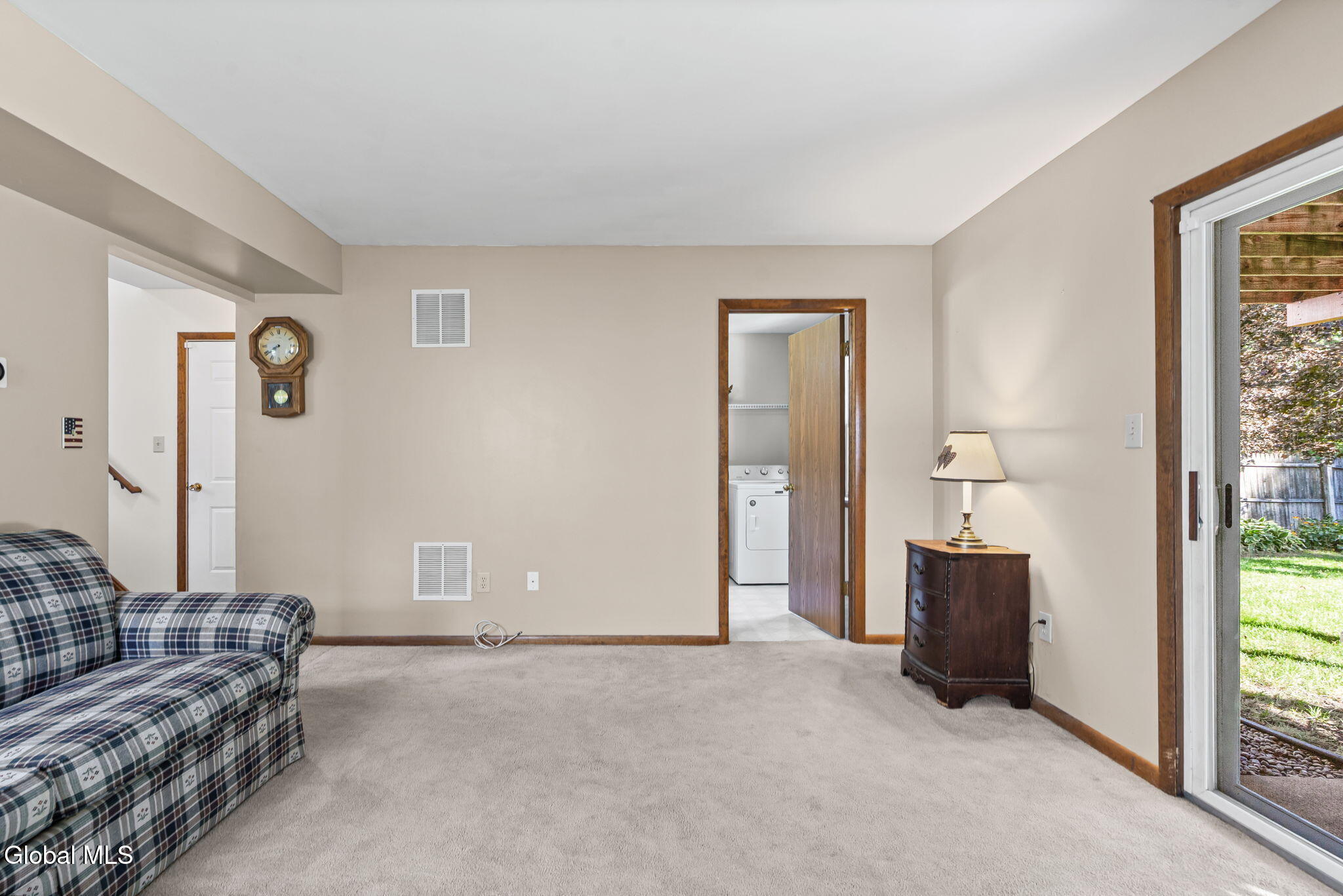 21 Wicken Square Colonie NY 12205