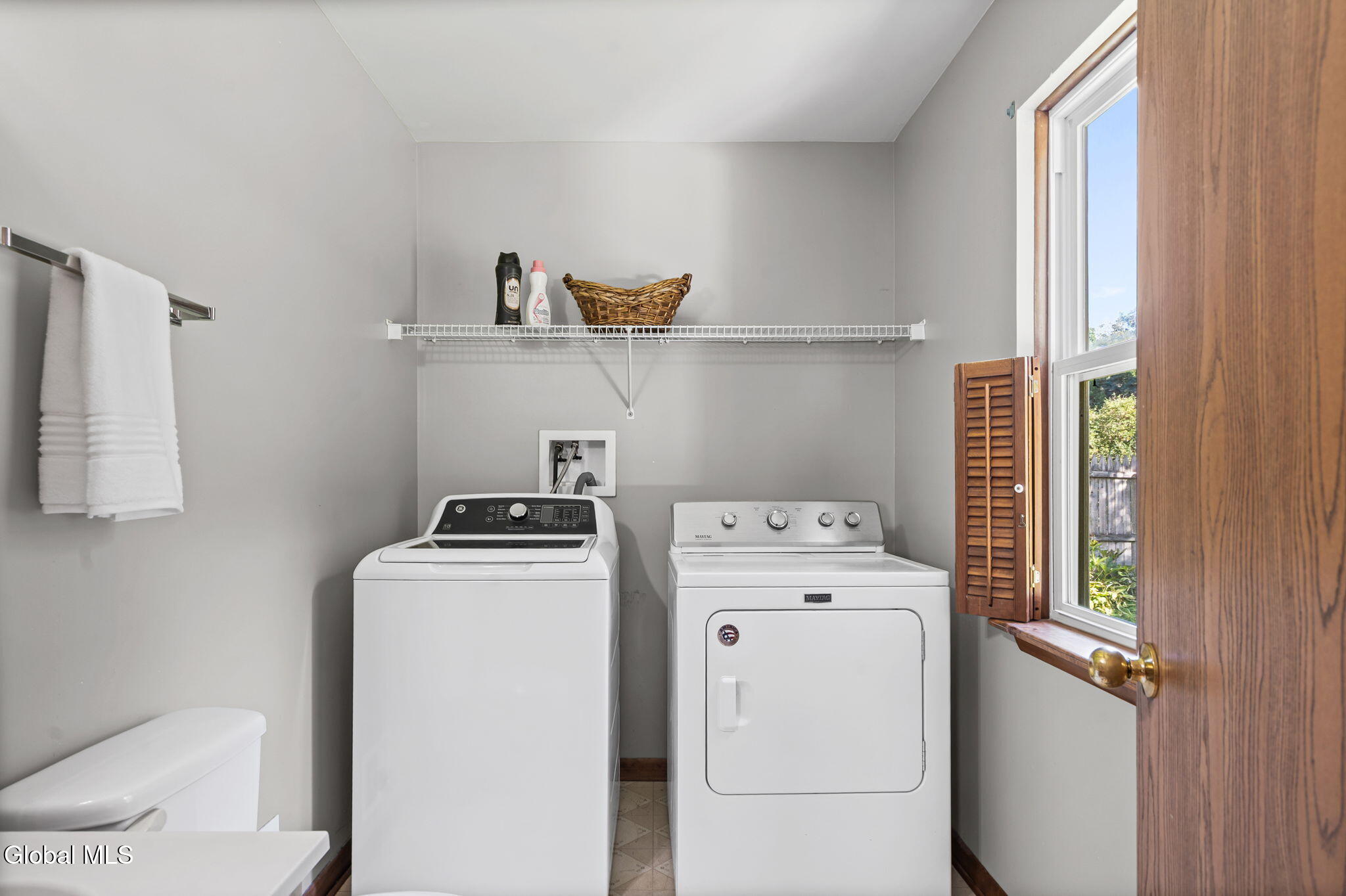 21 Wicken Square Colonie NY 12205