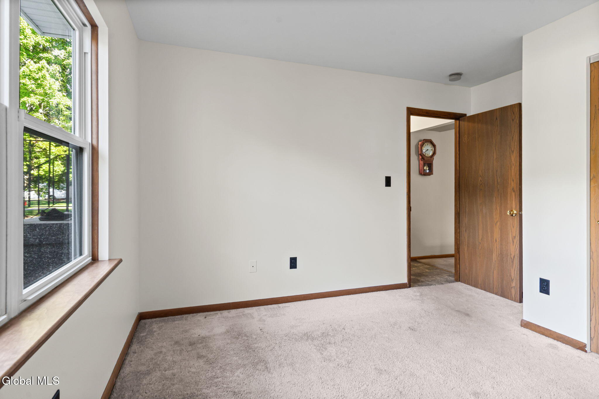 21 Wicken Square Colonie NY 12205