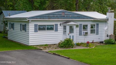 63 Gilbert Road Saratoga Springs NY 12866