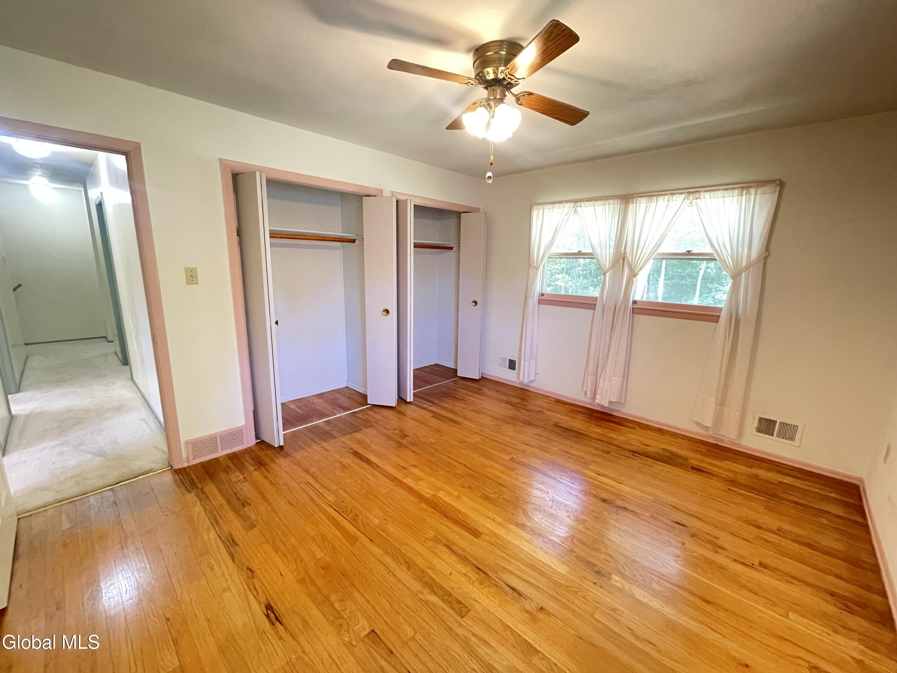 22 Farnam Place Albany NY 12205