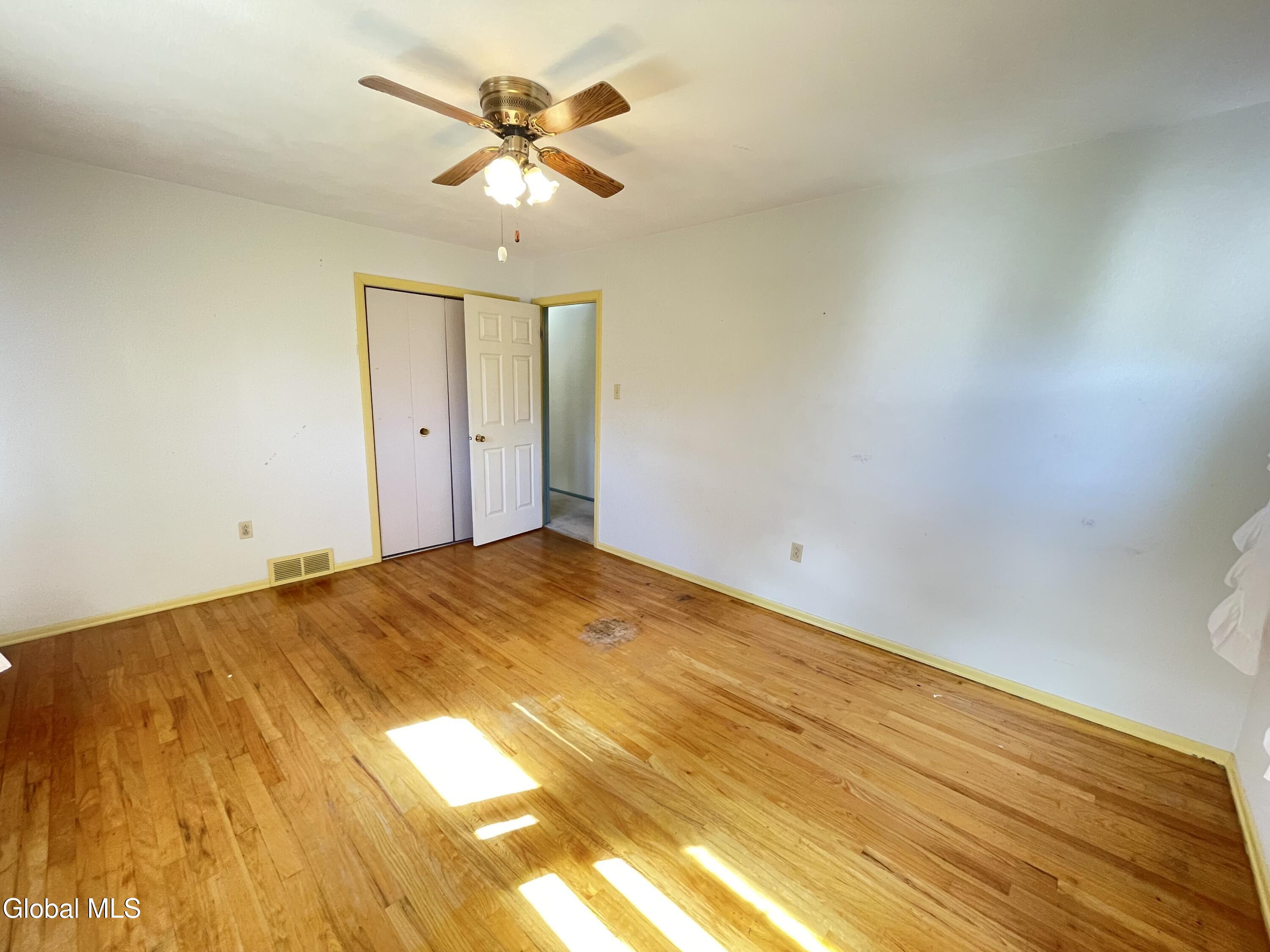 22 Farnam Place Albany NY 12205
