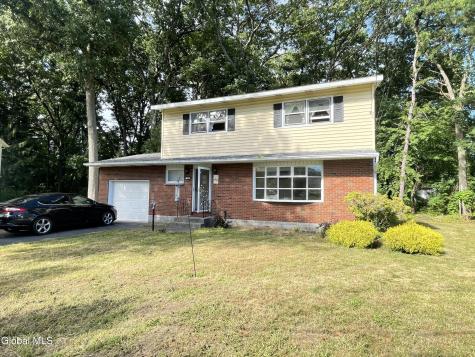 22 Farnam Place Albany NY 12205