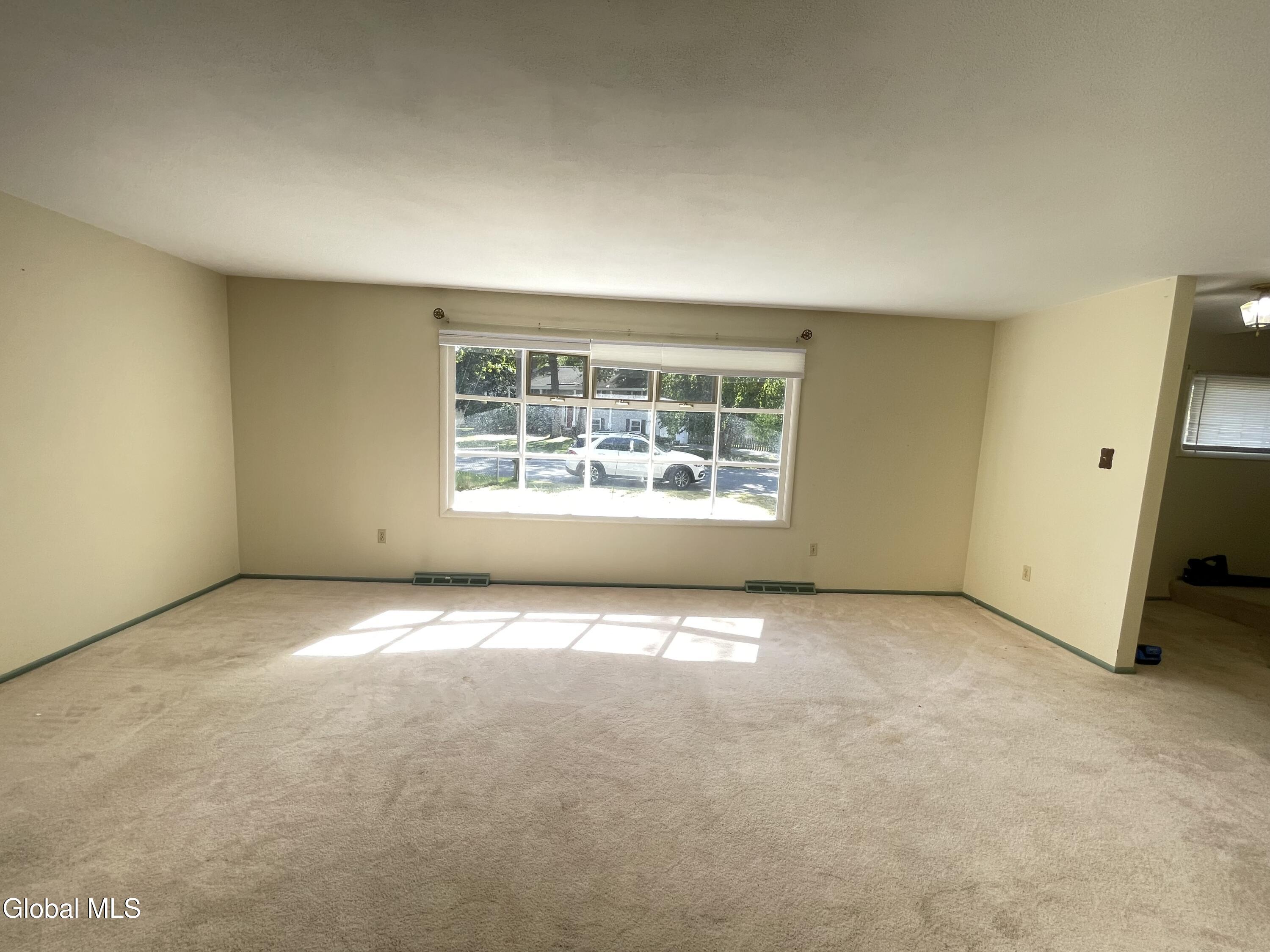 22 Farnam Place Albany NY 12205