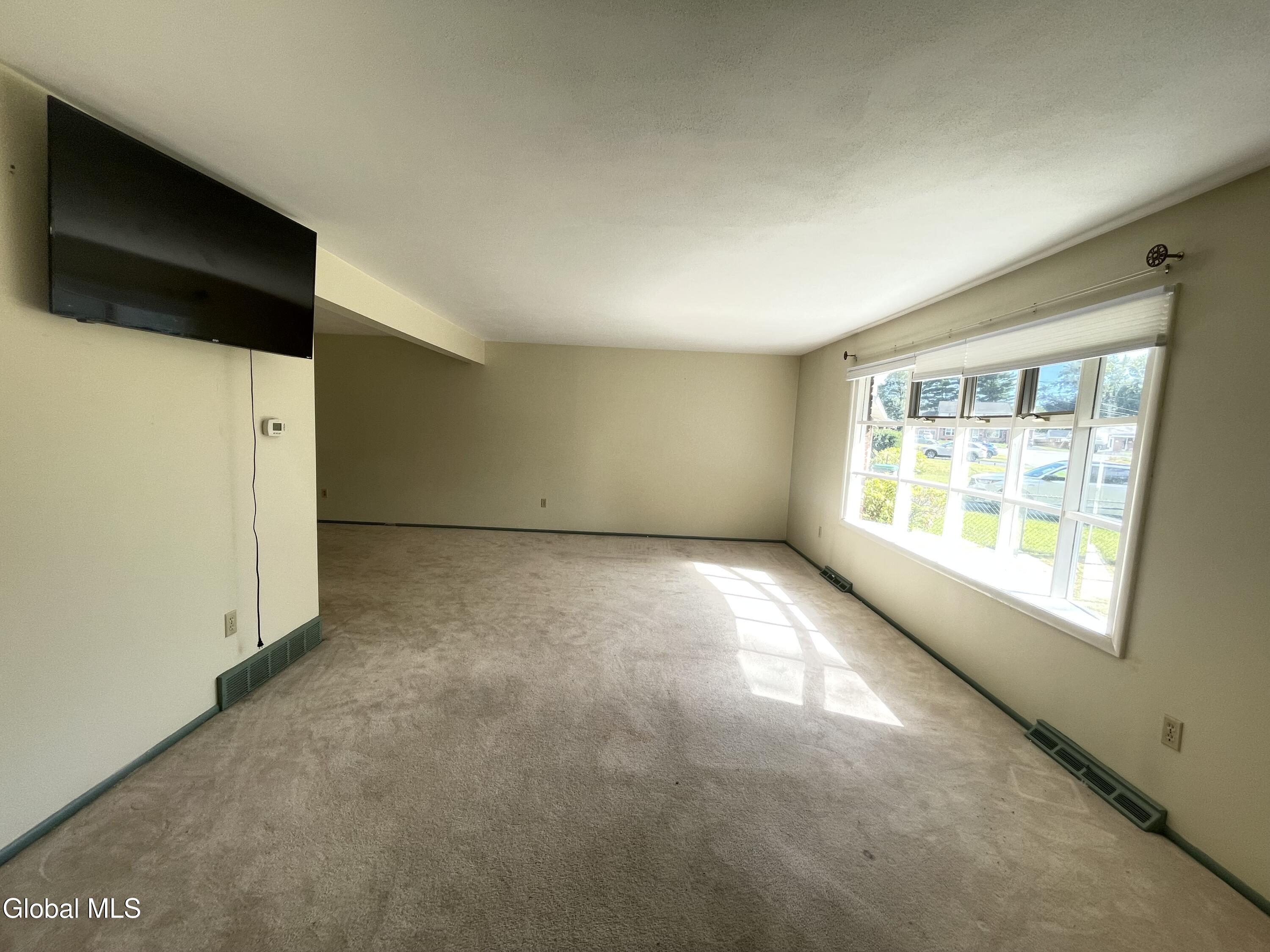 22 Farnam Place Albany NY 12205