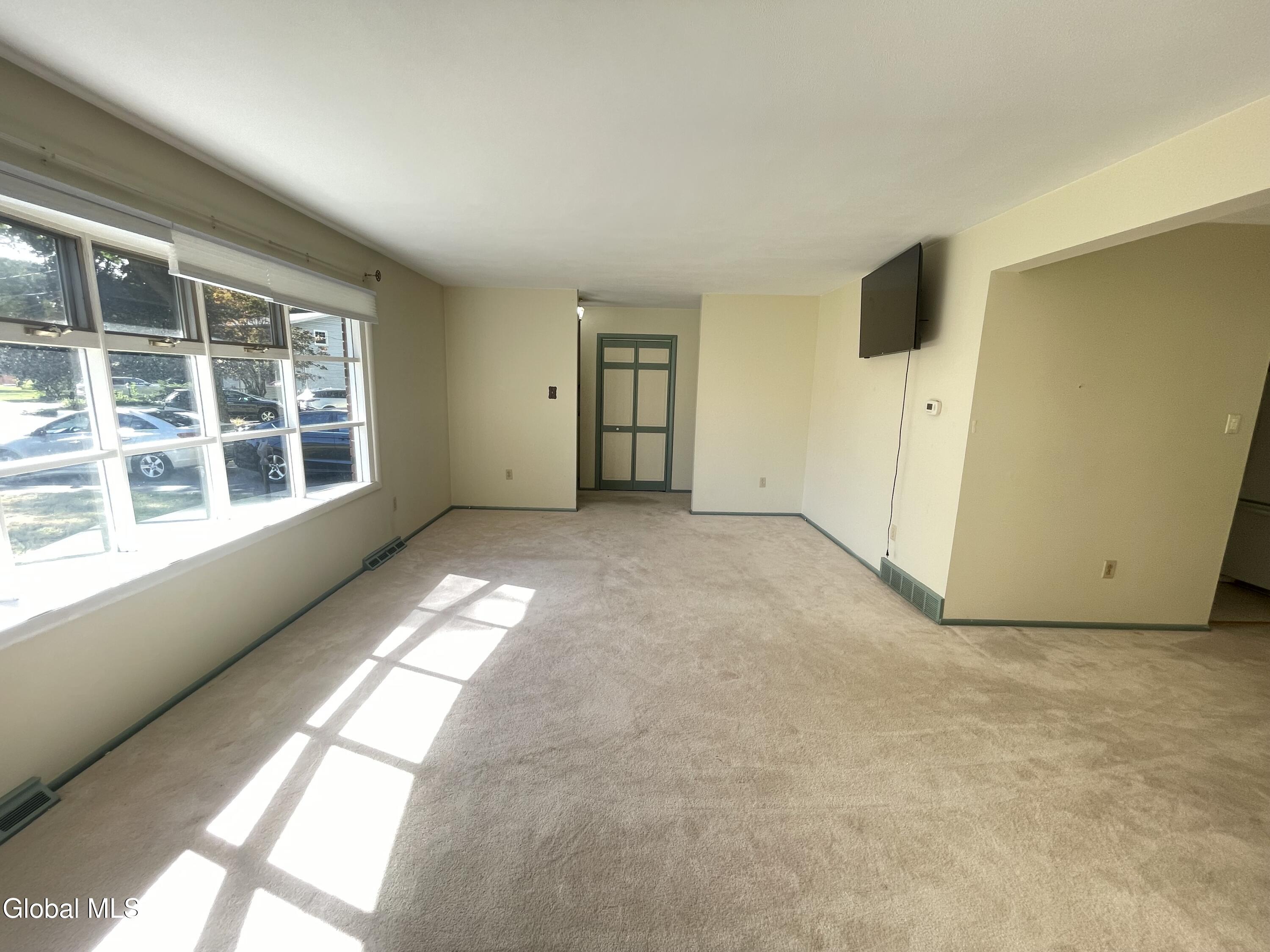 22 Farnam Place Albany NY 12205