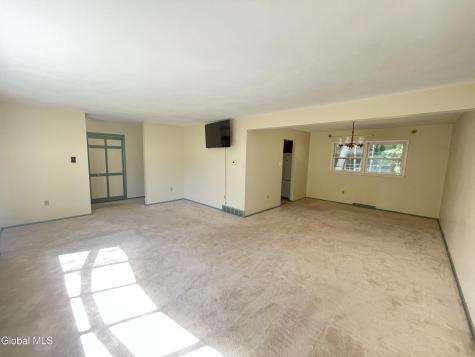 22 Farnam Place Albany NY 12205