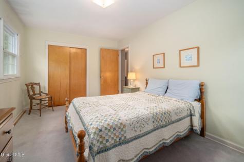 2284 Pinehaven Drive Niskayuna NY 12309