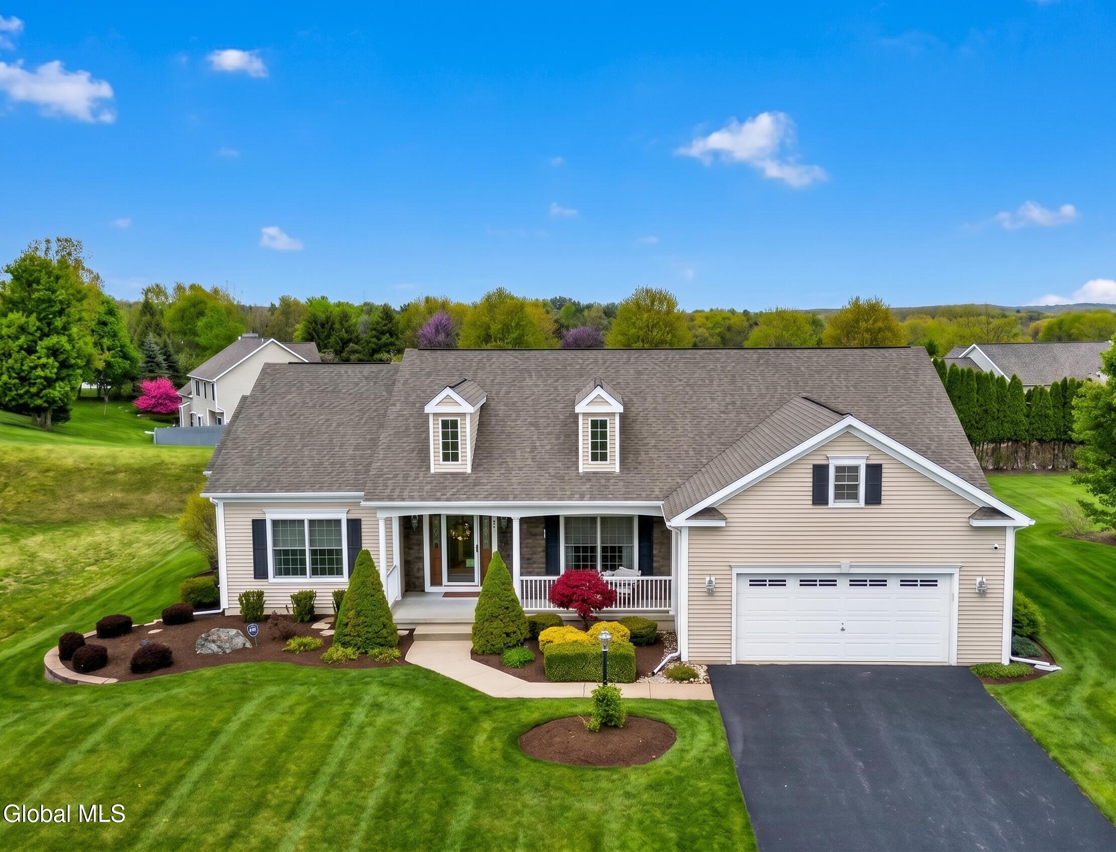 8 Addison Way Rexford NY 12148