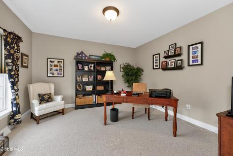 8 Addison Way Rexford NY 12148