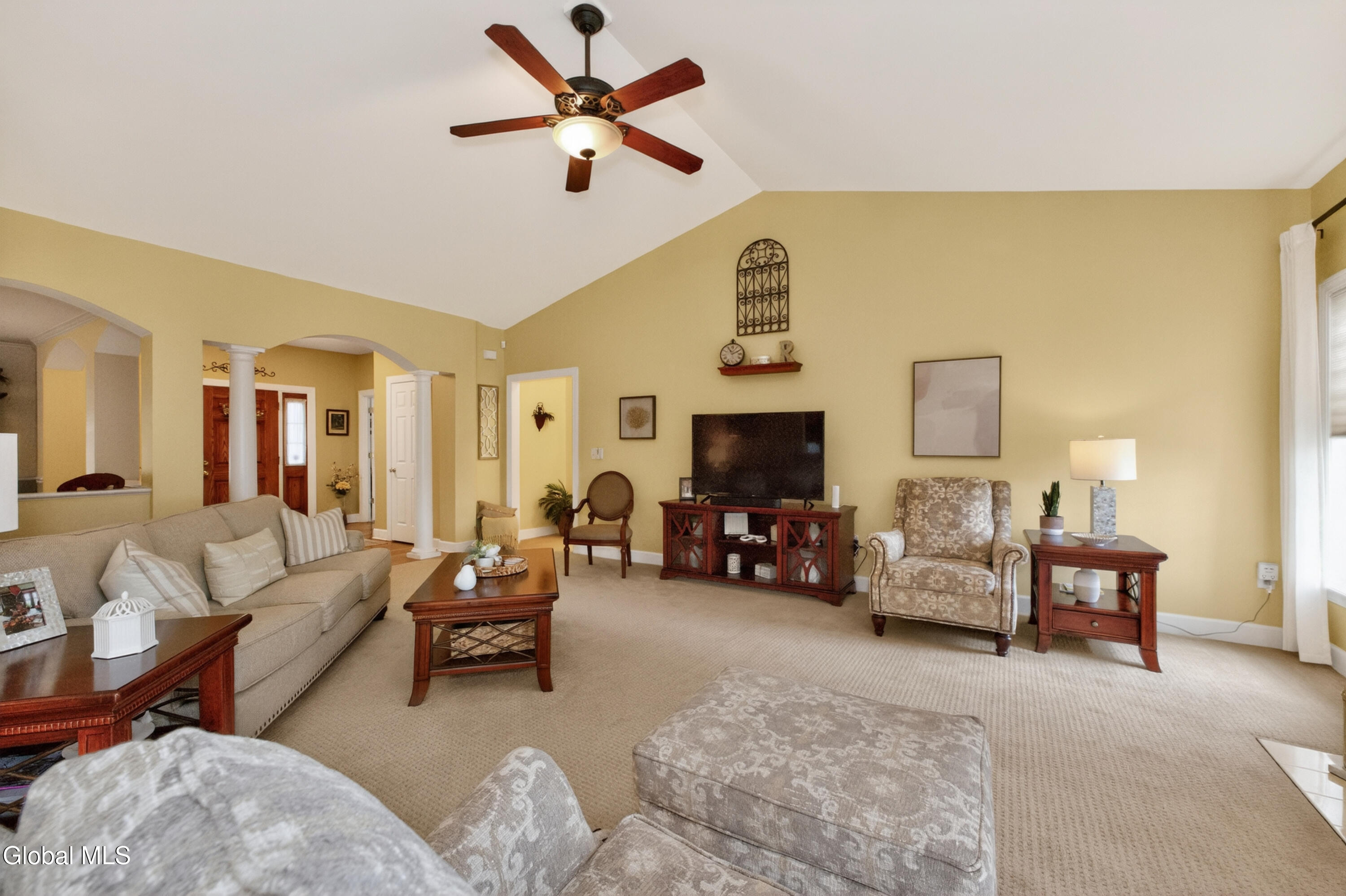 8 Addison Way Rexford NY 12148