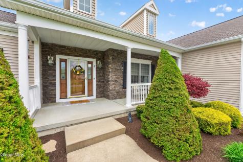 8 Addison Way Rexford NY 12148