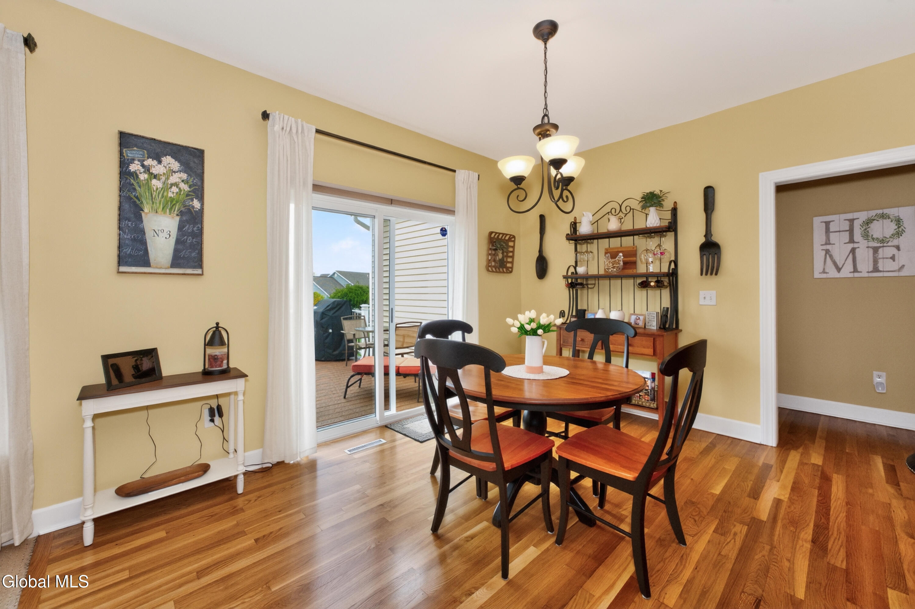 8 Addison Way Rexford NY 12148
