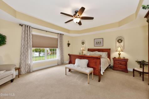 8 Addison Way Rexford NY 12148