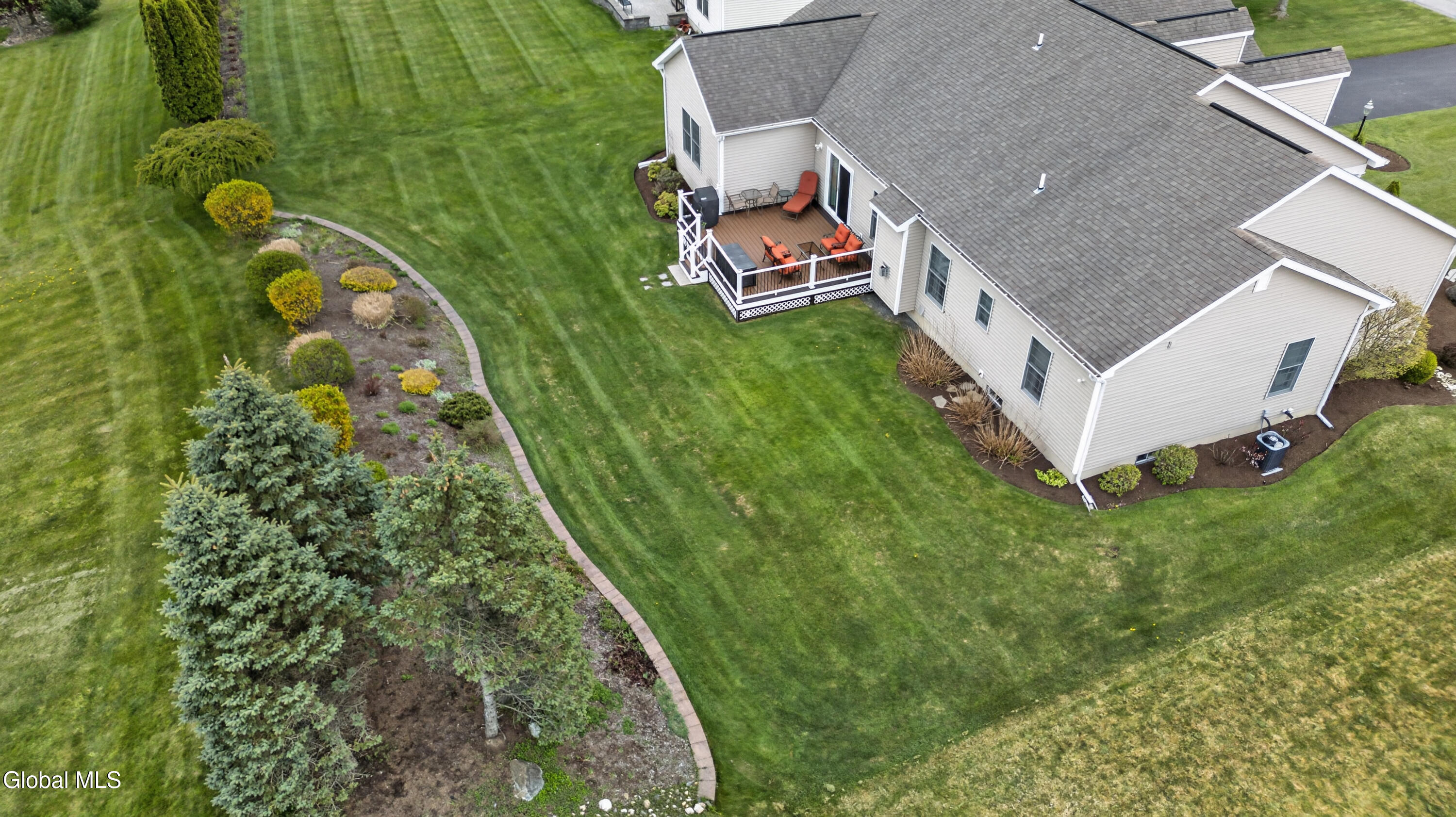 8 Addison Way Rexford NY 12148