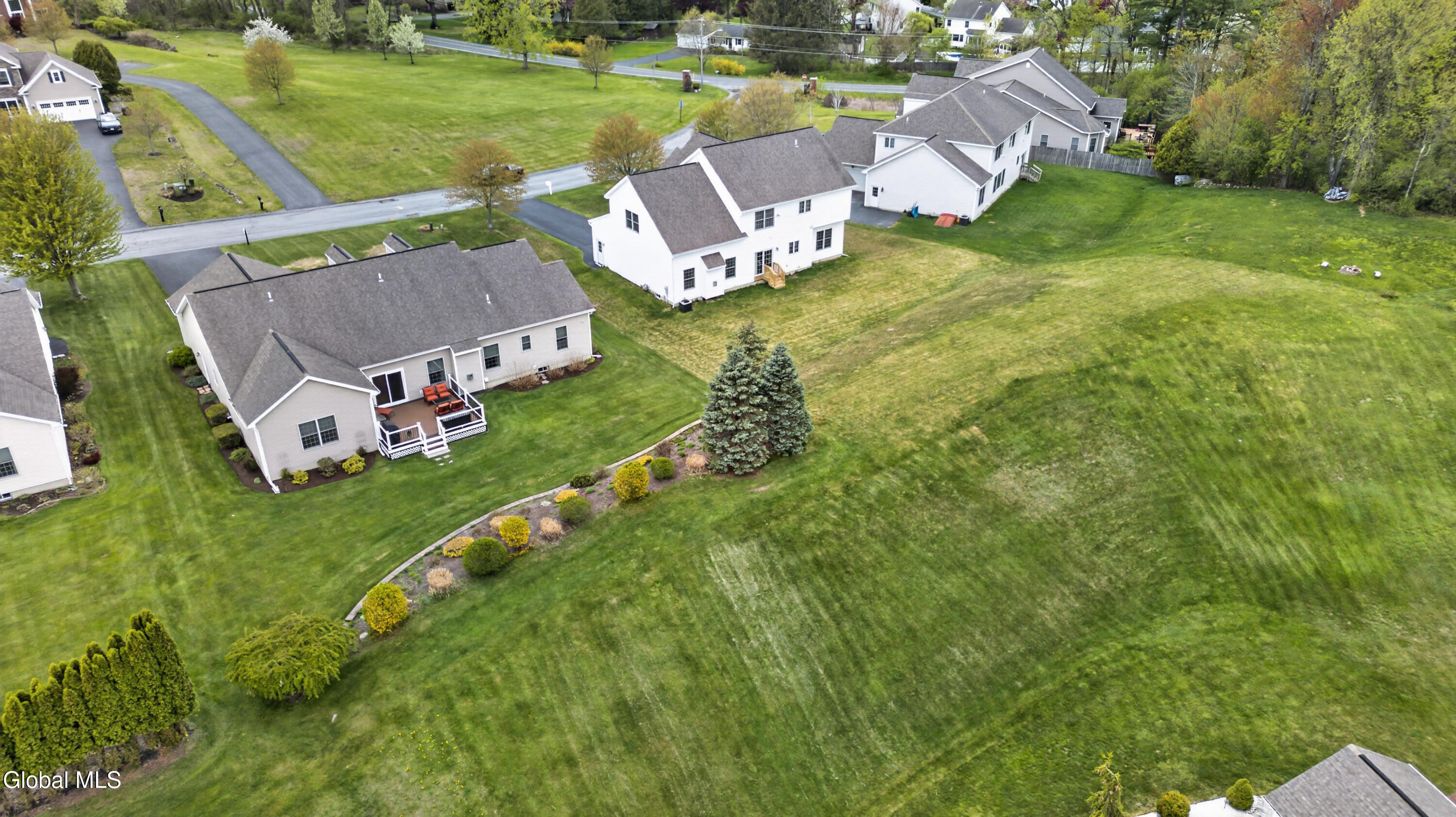 8 Addison Way Rexford NY 12148