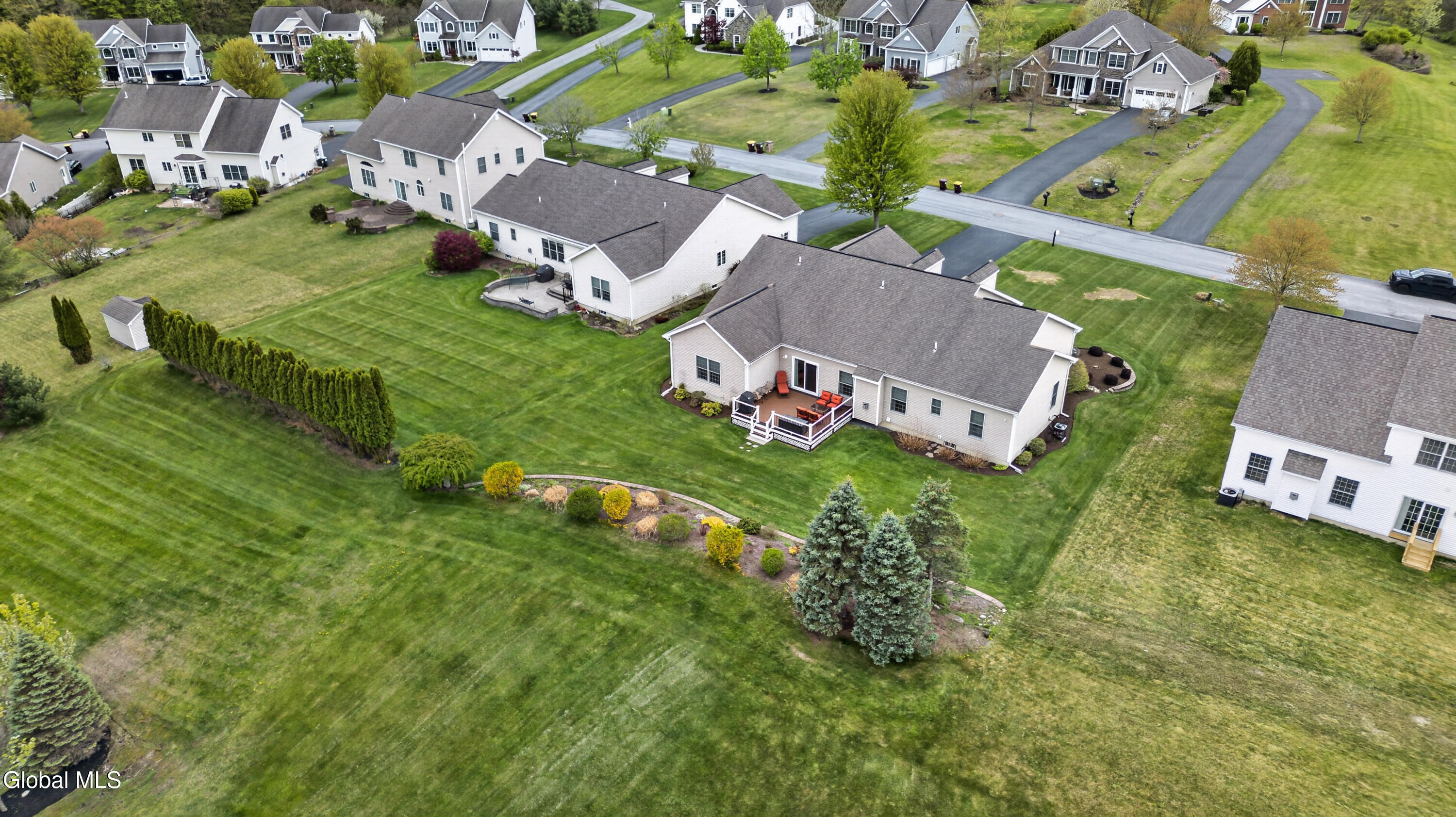 8 Addison Way Rexford NY 12148
