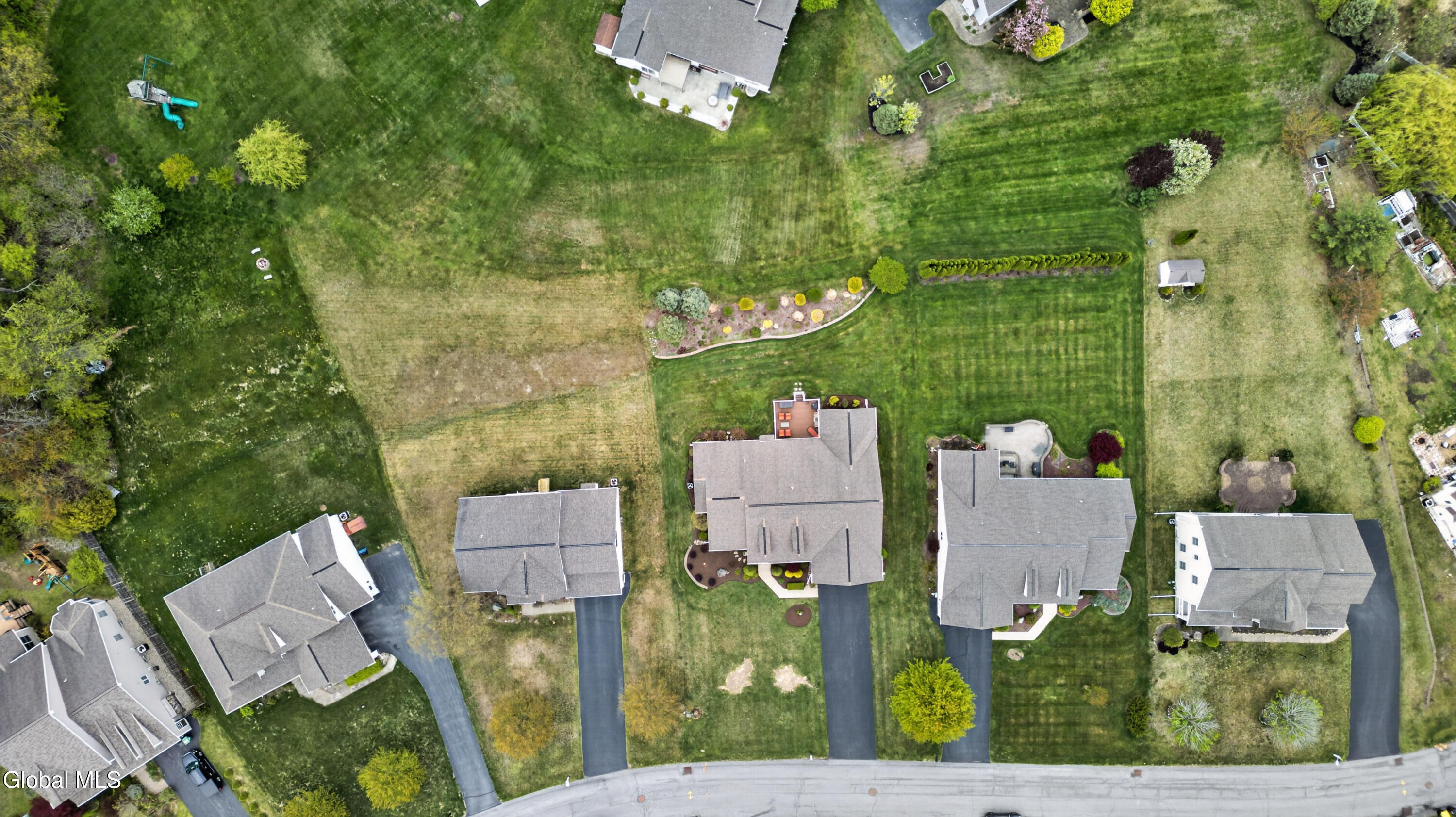 8 Addison Way Rexford NY 12148