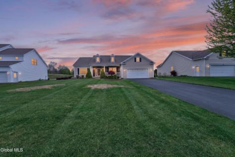8 Addison Way Rexford NY 12148
