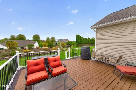 8 Addison Way Rexford NY 12148